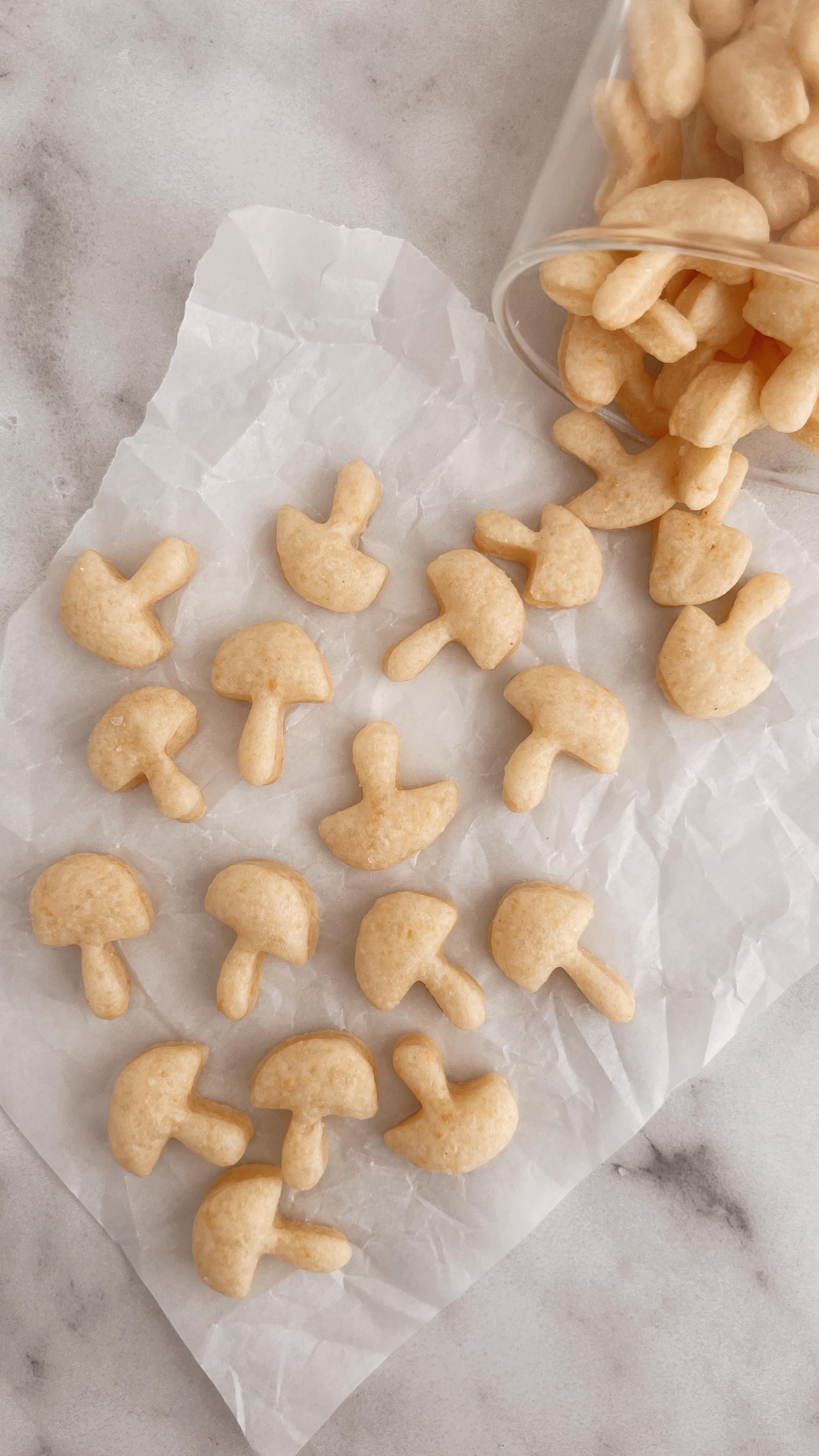 I got you 👋 

First make sure to follow along for tons of toddler meal inspiration! 

Second, if you’re a toddler mom feeling like “please, just tell me what to feed my toddler”, or you want an easy way to get them the nutrition they need while serving foods they will actually eat…

✔️Then comment “MEAL PLAN” and I’ll send you the link 🔗 to my 21 day little eats made easy ready for you meal plan. That’s 3 weeks of toddler meal ideas that are recognizable while packed with the nutrition they need. 

Pssst… it’s also full of recipes you’ll use over and over!! 

“Your muffins received the highest praise in my house - max asked for seconds! 😵” - Leah, mom of 2