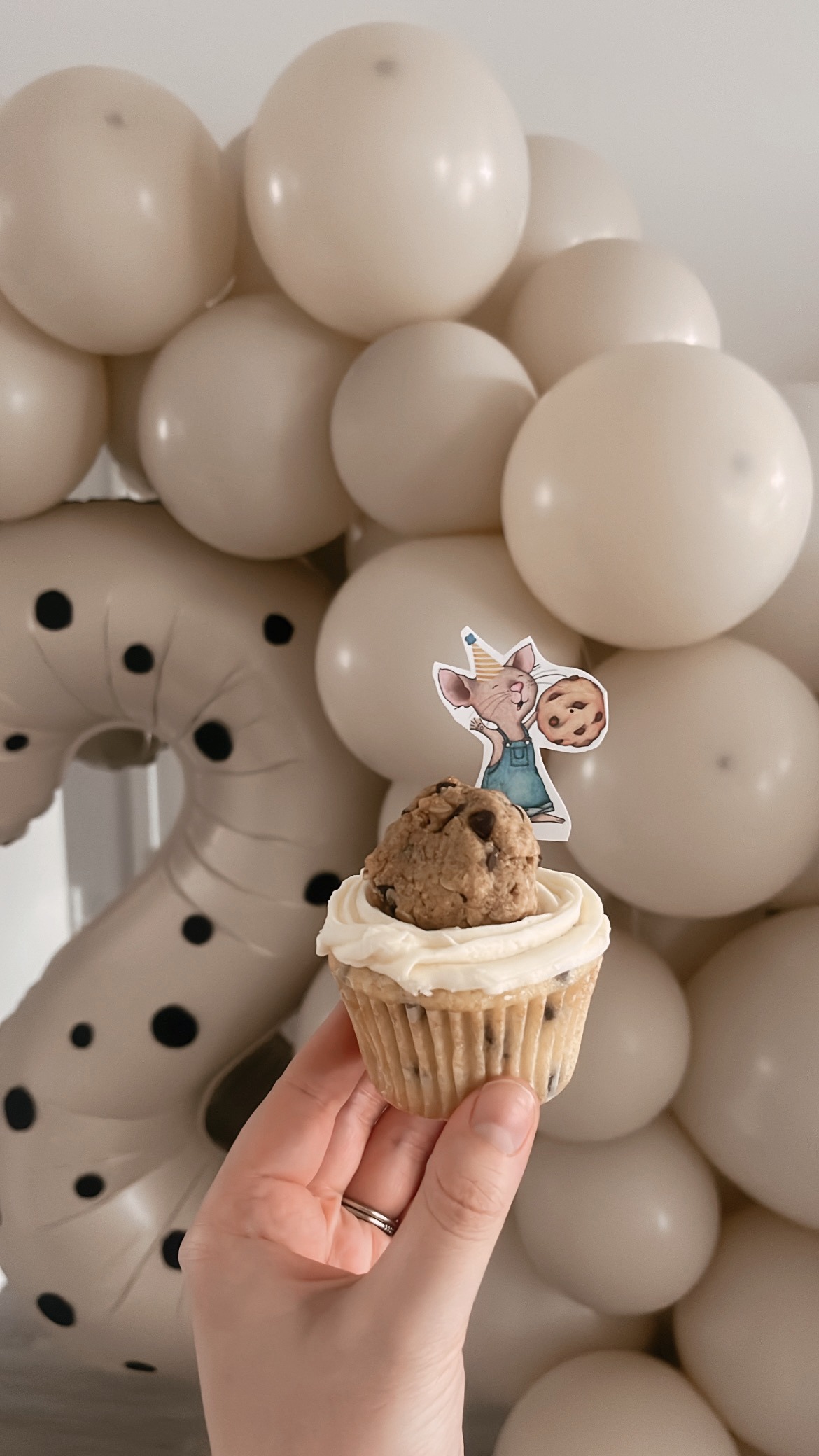 Birthday Chocolate Chip Cookie Cupcakes