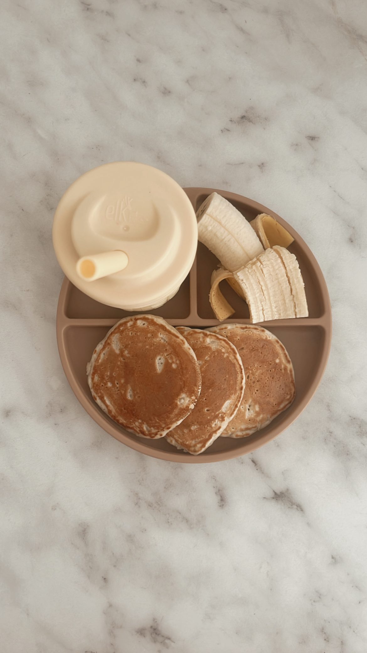 Two words: freezer 👏🏻 pancakes 👏🏻

First, hit that follow button if you want to see more EASY healthy toddler meals! 

✔️Making a double batch of these on the weekend so I have easy access to healthy breakfasts without relying on pre packaged garbage all week long.

And if you’re a toddler mom who feels like “please just tell me what to feed my toddler that offers nutrition but still looks like something they want to eat”, I got you. 

Comment “MEAL PLAN” and I’ll send you the 🔗 to my Little Eats Made Easy 21 day meal plan created by a professional who’s  supported over 1000+ moms in serving healthy meals their toddlers actually eat. 

🥞Tons of recipes in the meal plan, including the easiest healthy freezer pancakes!